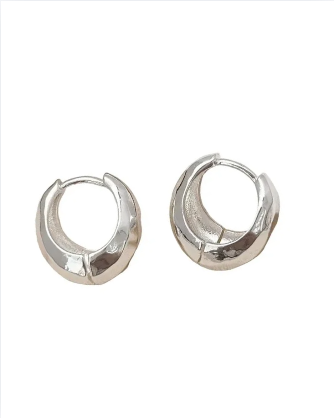 Round and Hearth Earrings