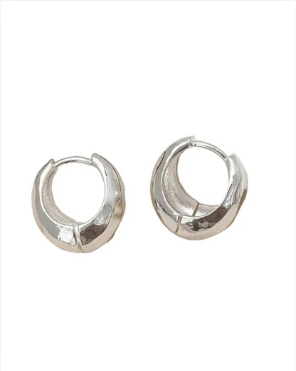 Round and Hearth Earrings